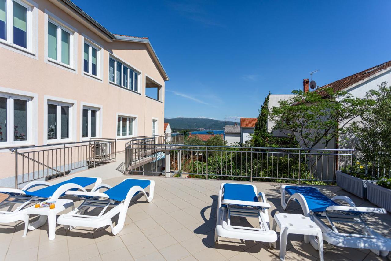 Apartments Villa Ana Krk Town Esterno foto